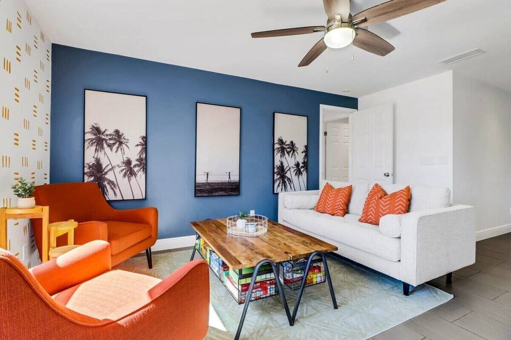 Photo of Bedroom in Willoughby Acres