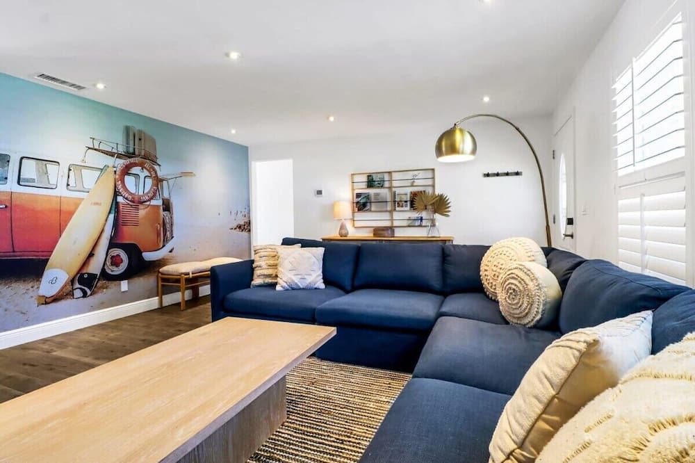 Photo of Bedroom in Willoughby Acres