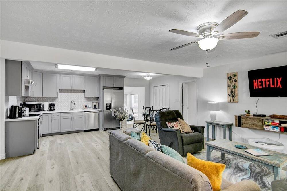 Photo of Livingroom in Jasper
