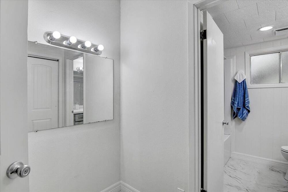 Photo of Bathroom in Jasper