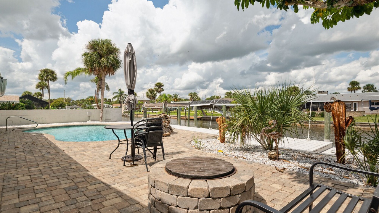 Photo of Outdoor in Intracoastal Homes