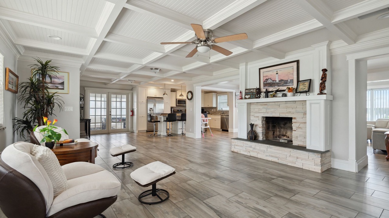 Photo of Livingroom in Intracoastal Homes