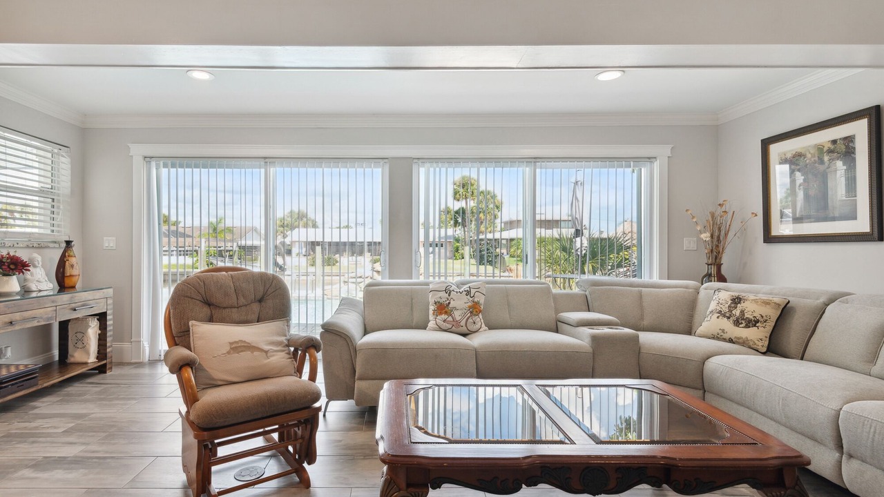 Photo of Livingroom in Intracoastal Homes