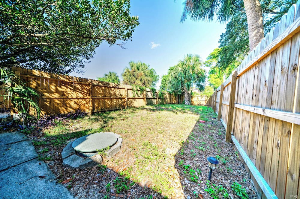 Photo of Outdoor in Thomas Drive