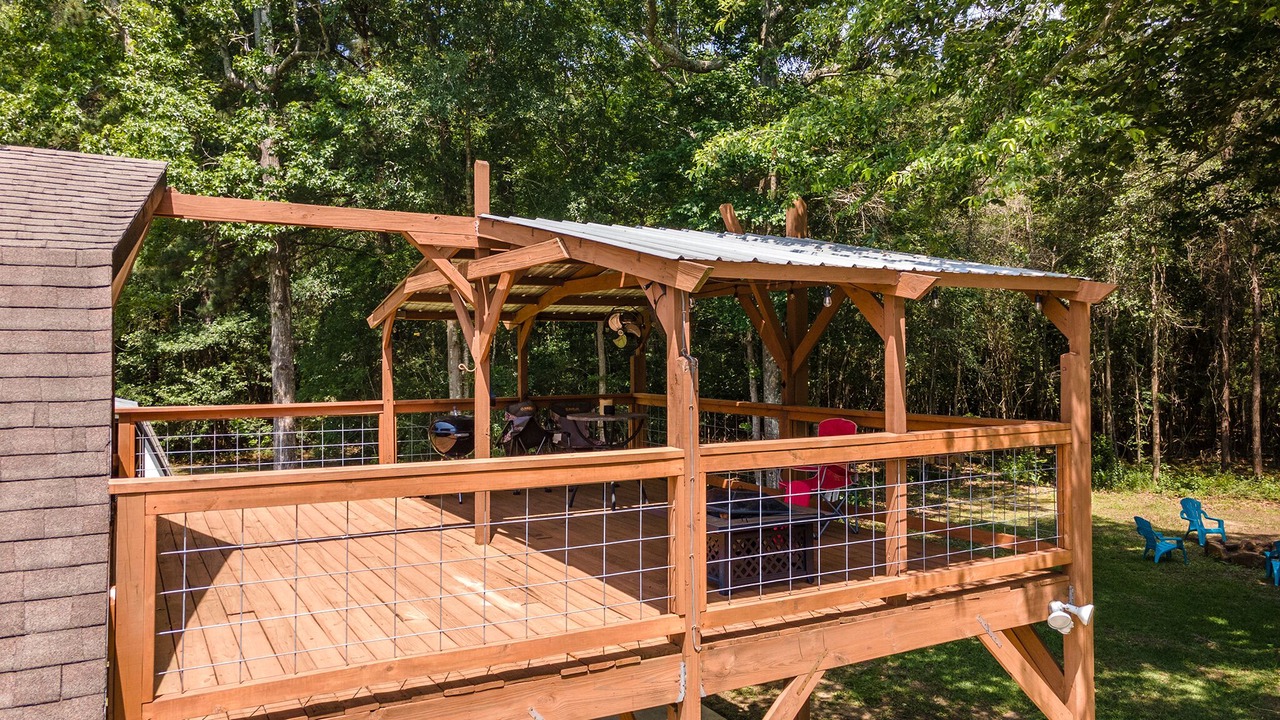 Photo of Outdoor in Fred
