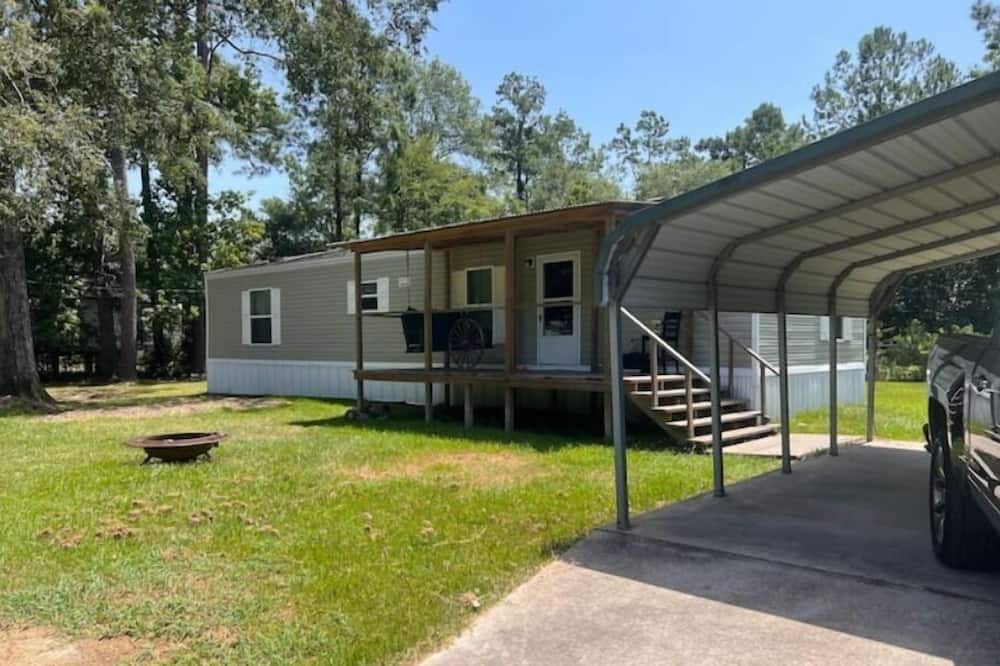 Photo of Outdoor in Orange