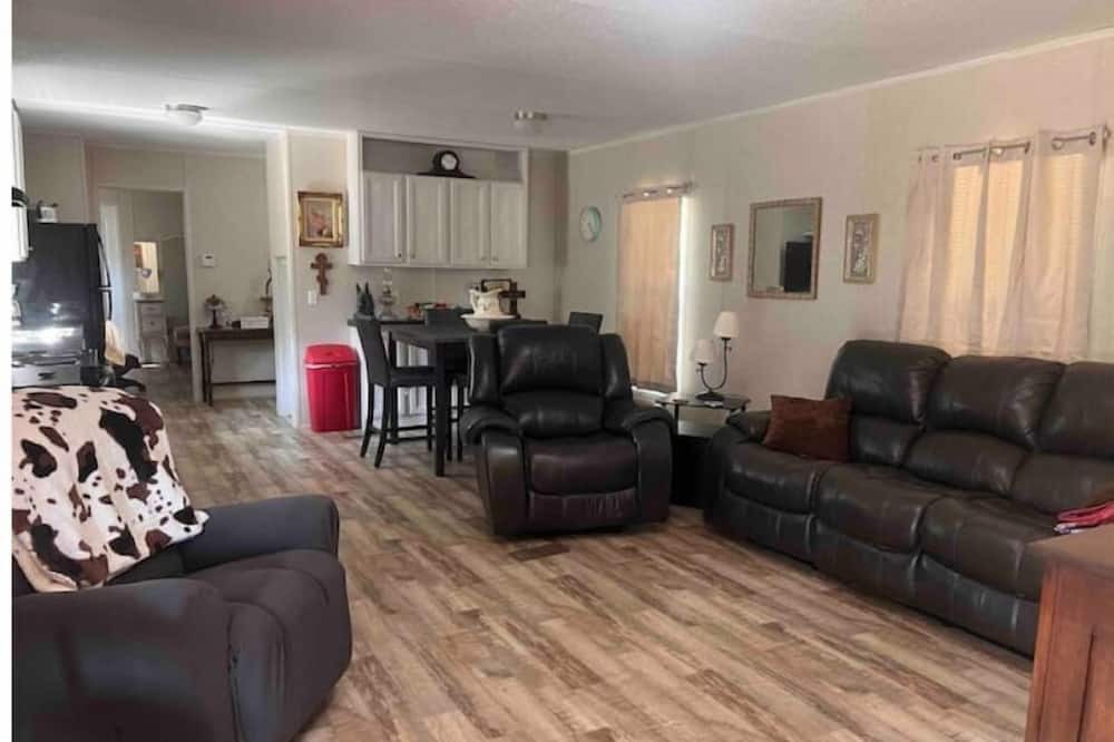 Photo of Livingroom in Orange