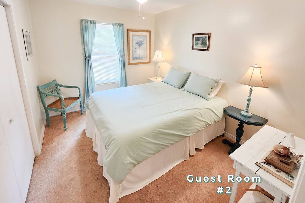 Photo of Bedroom in Eastpoint