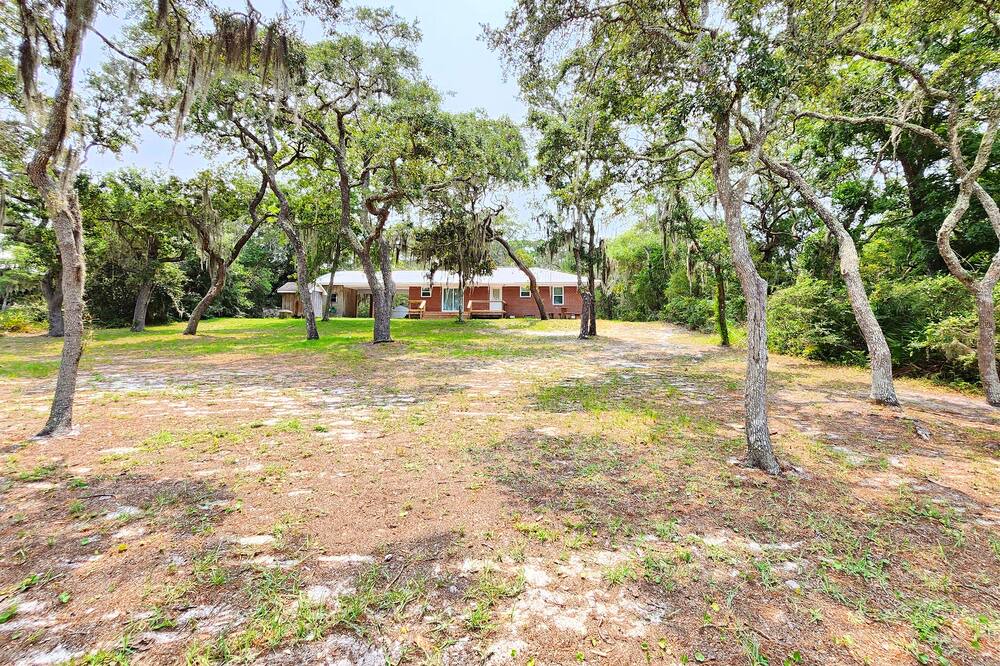 Photo of Outdoor in Eastpoint