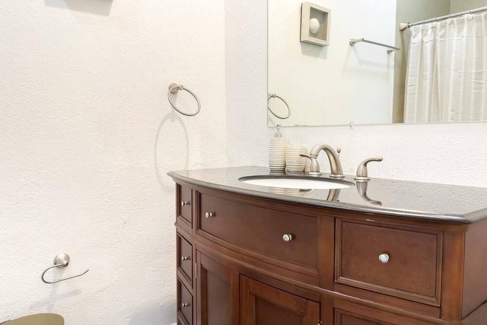 Photo of Bathroom in Milton