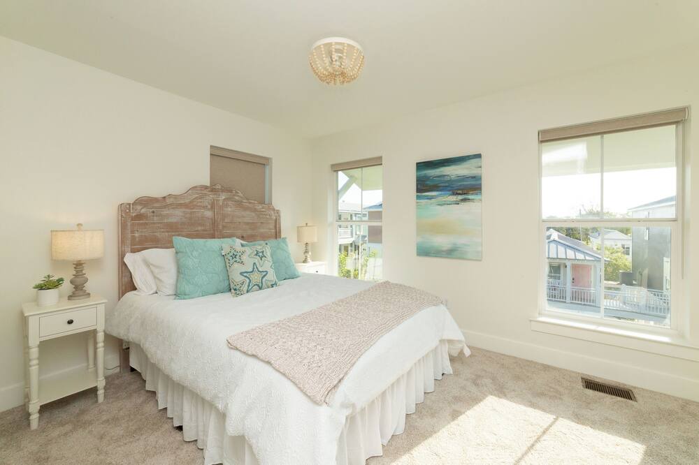 Photo of Bedroom in Pass Christian