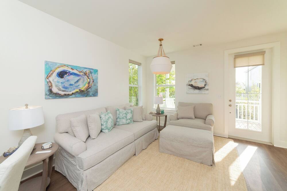 Photo of Livingroom in Pass Christian