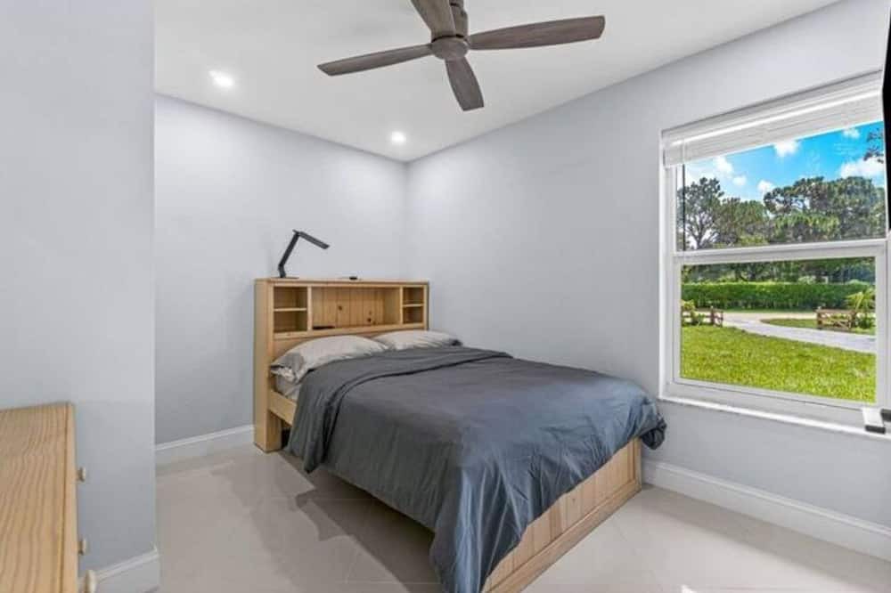 Photo of Bedroom in Hunt Club
