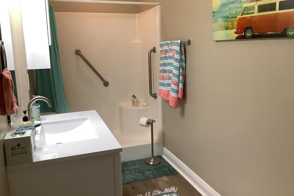 Photo of Bathroom in Pass Christian
