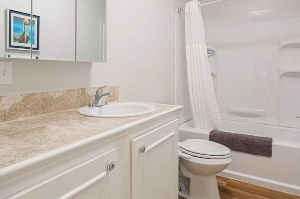 Photo of Bathroom in Breaux Bridge