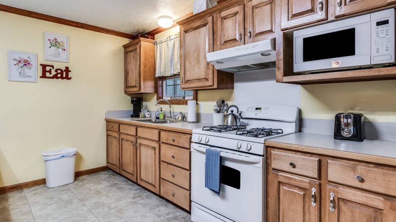 Photo of Kitchen in Cypremort Point