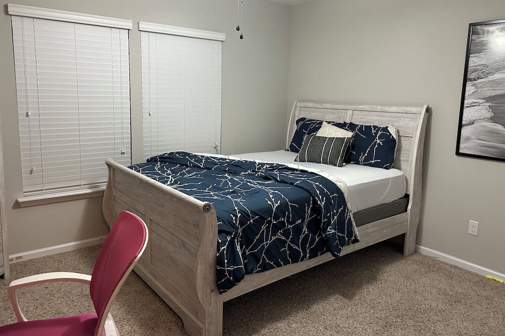 Photo of Bedroom in Northside