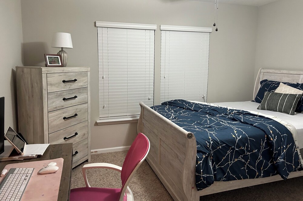 Photo of Bedroom in Northside