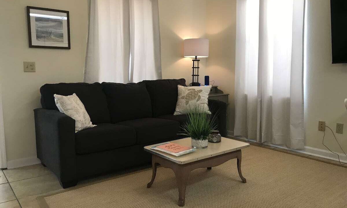Photo of Livingroom in Carrabelle