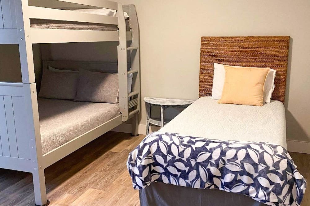 Photo of Bedroom in Summer Breeze