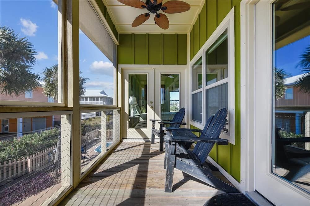 Photo of Patio Balcony in East End