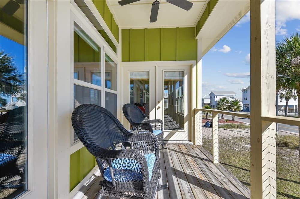 Photo of Patio Balcony in East End