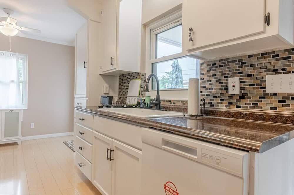 Photo of Kitchen in Riviera Beach