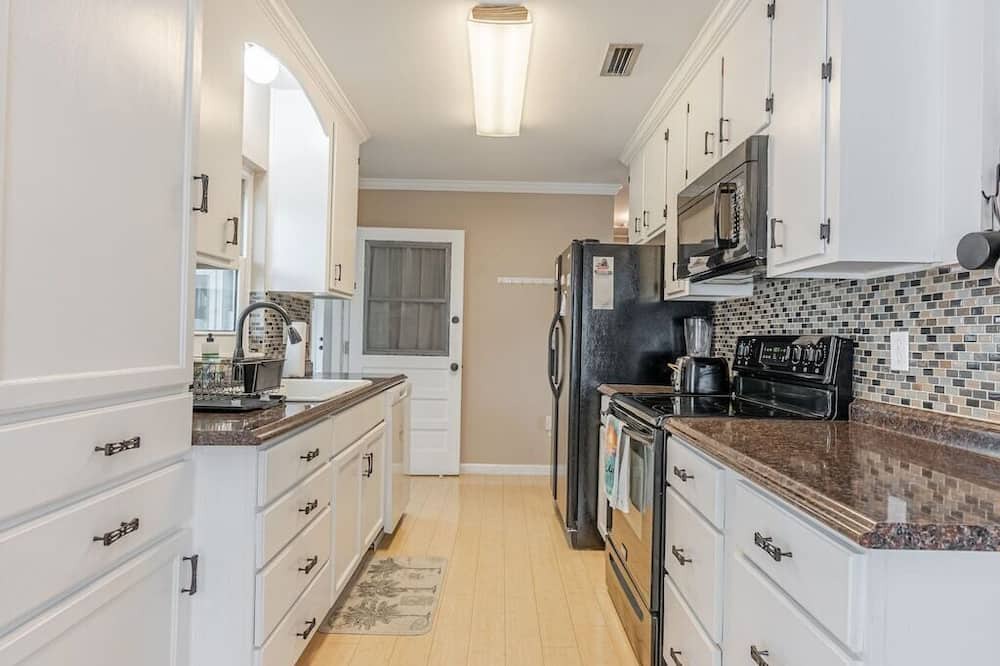 Photo of Kitchen in Riviera Beach