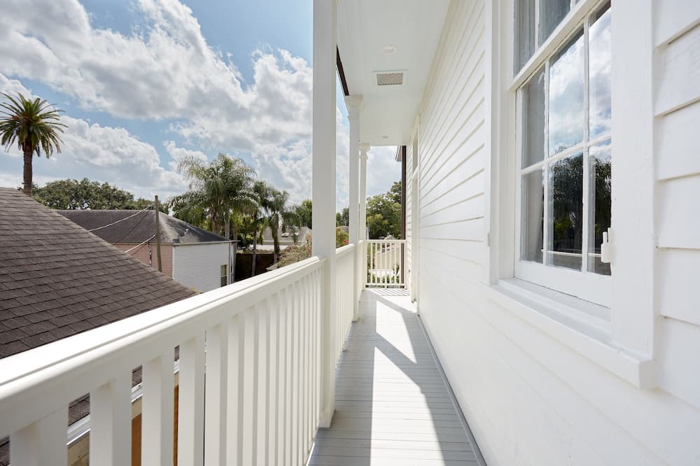 Photo of Patio Balcony in Faubourg Delachaise