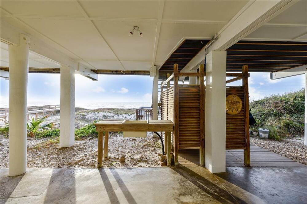 Photo of Patio Balcony in Sea Palm Village