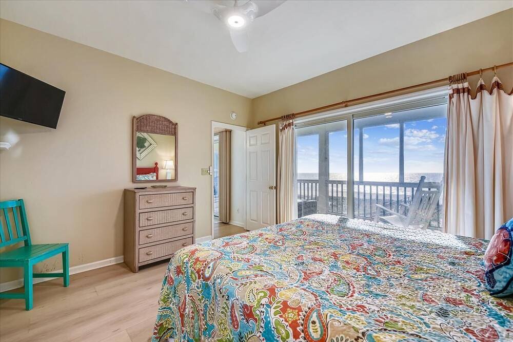 Photo of Bedroom in Sea Palm Village