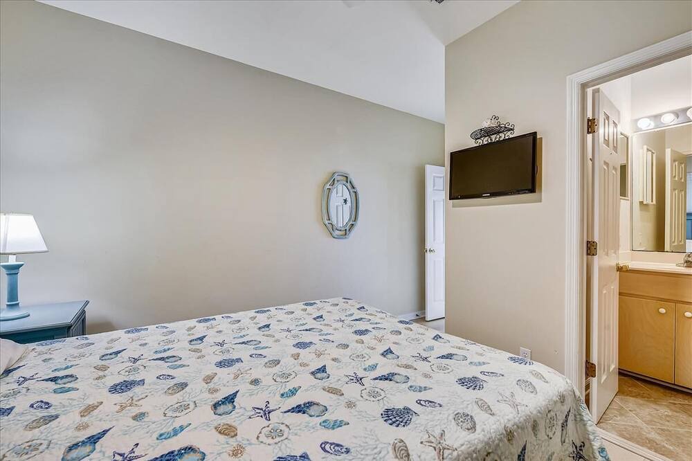 Photo of Bedroom in Sea Palm Village