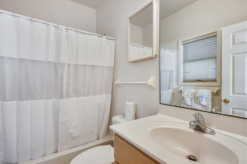 Photo of Bathroom in Sea Palm Village