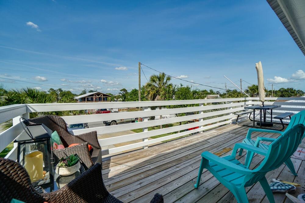 Photo of Patio Balcony in Holiday Beach