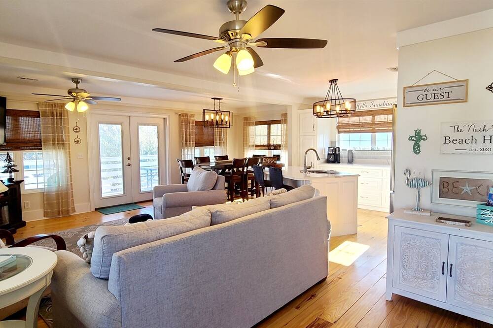 Photo of Livingroom in Holiday Beach