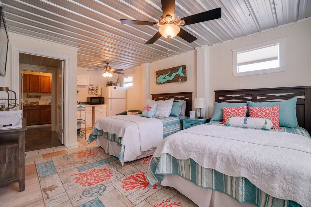 Photo of Bedroom in Holiday Beach