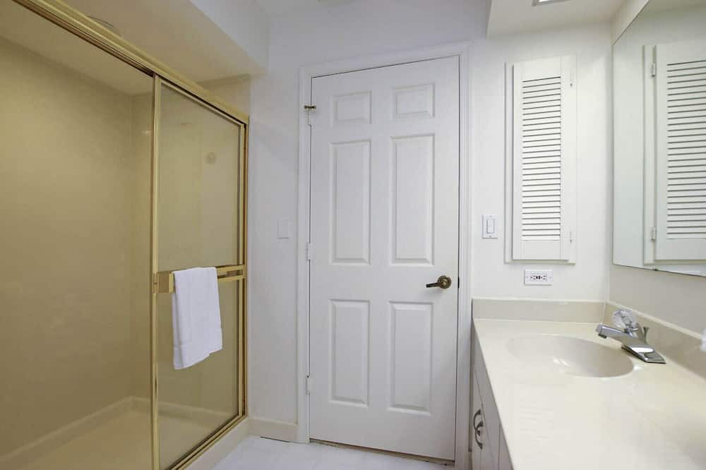 Photo of Bathroom in Beachview Country Club Estates