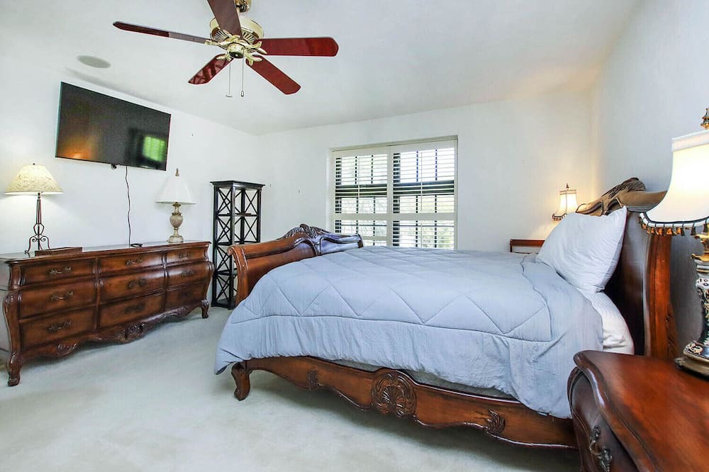 Photo of Bedroom in Beachview Country Club Estates