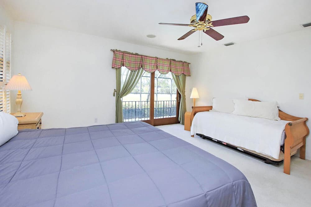 Photo of Bedroom in Beachview Country Club Estates