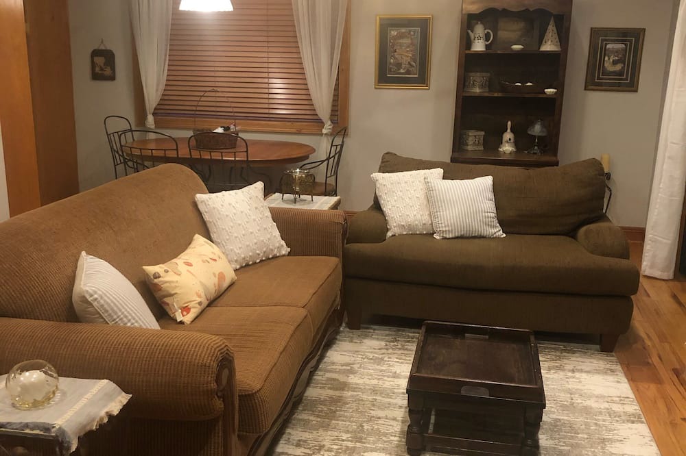 Photo of Bedroom in Oscar