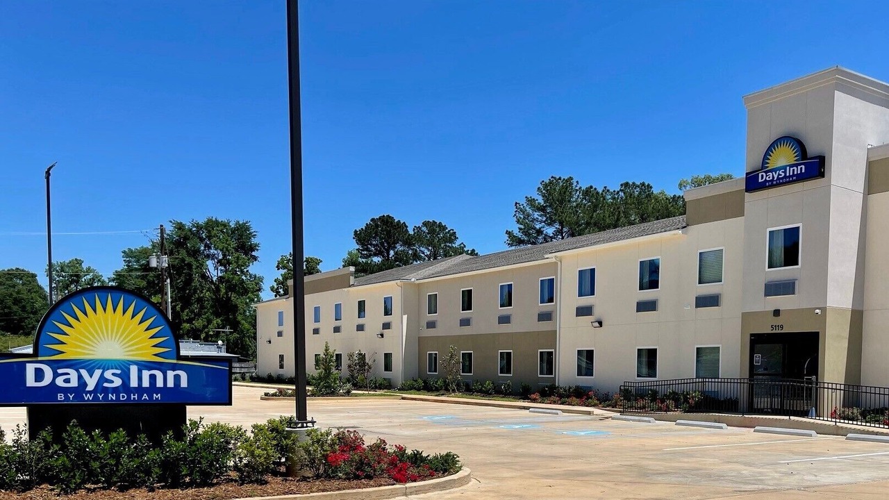 Photo of Outdoor in Zachary