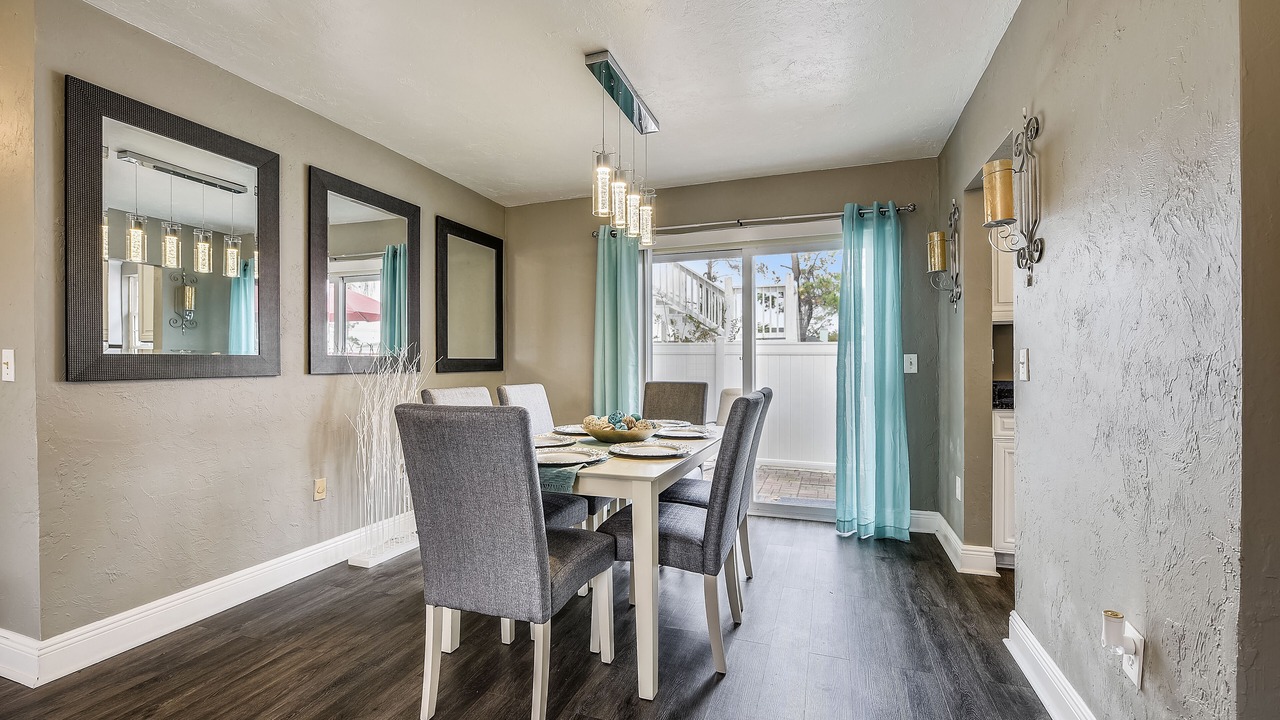 Photo of Bedroom in Holiday Beach
