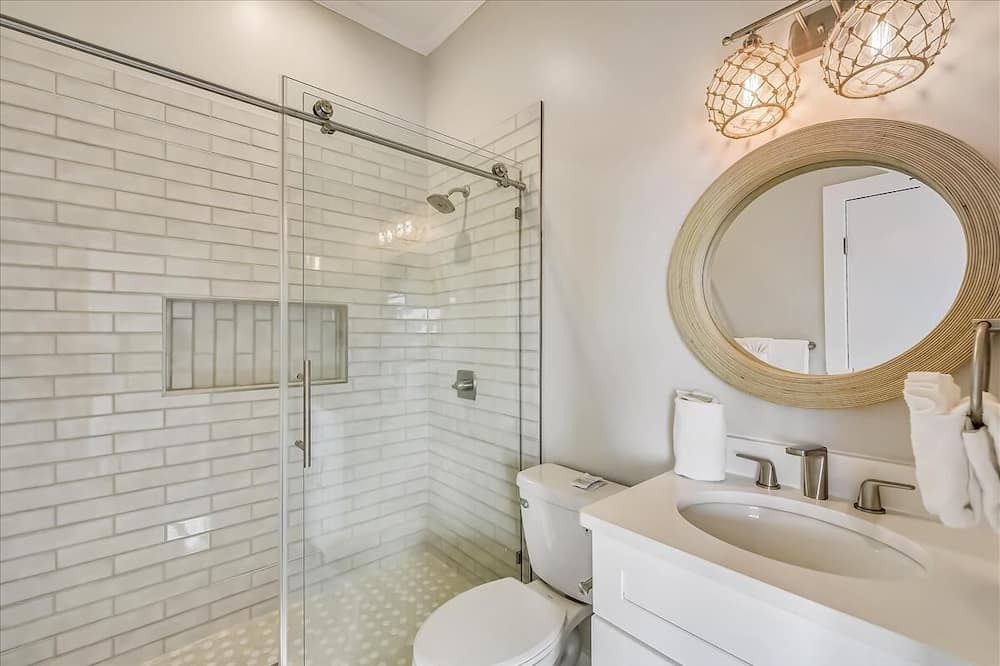 Photo of Bathroom in East End