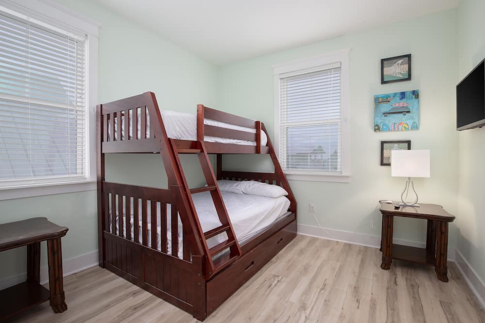 Photo of Bedroom in Santa Rosa Beach