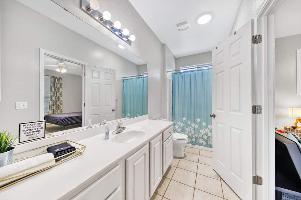 Photo of Bedroom in Gulfview Heights