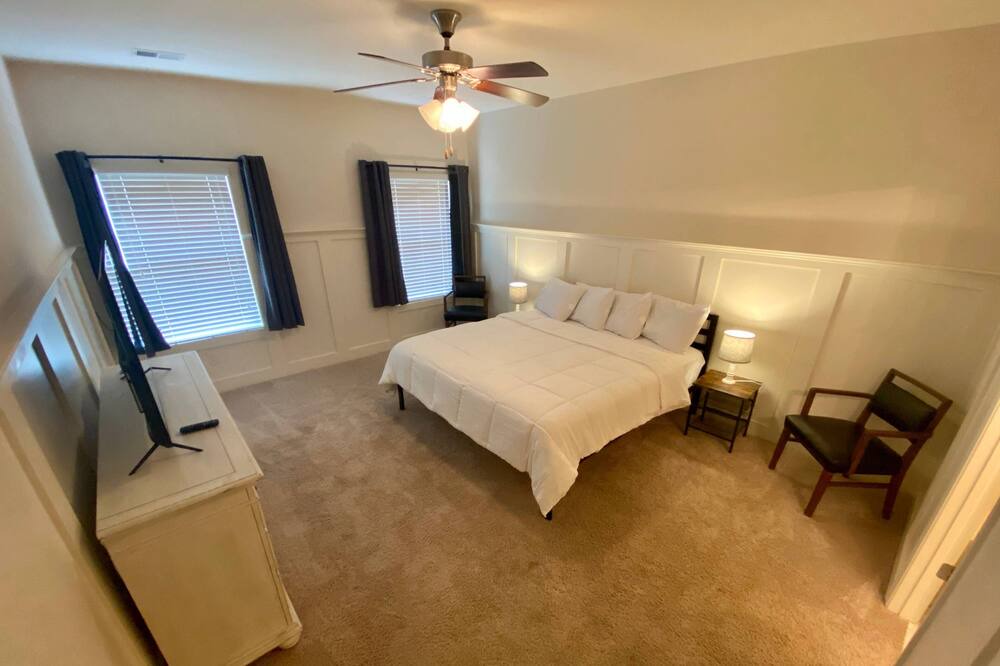 Photo of Bedroom in Fultondale