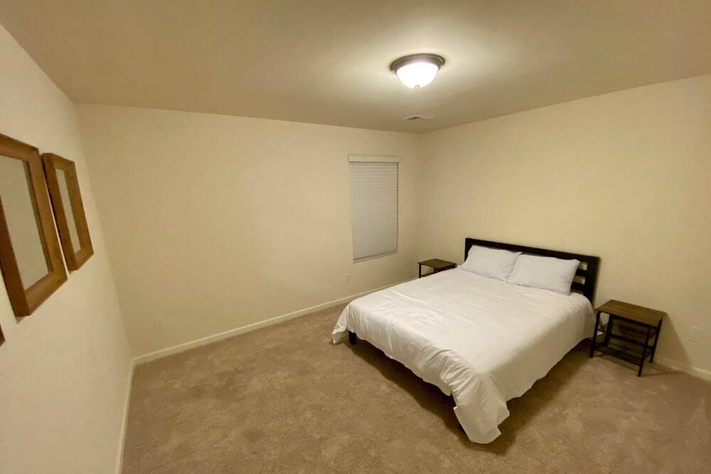 Photo of Bedroom in Fultondale