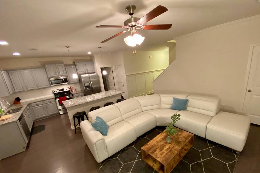 Photo of Livingroom in Fultondale