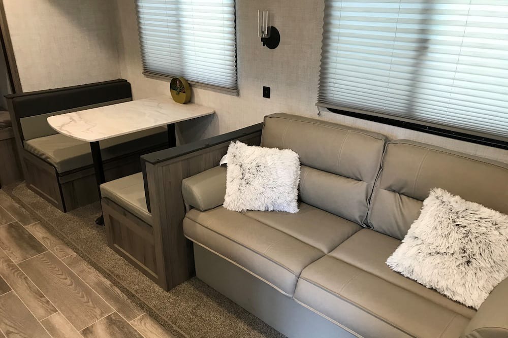 Photo of Livingroom in Eureka