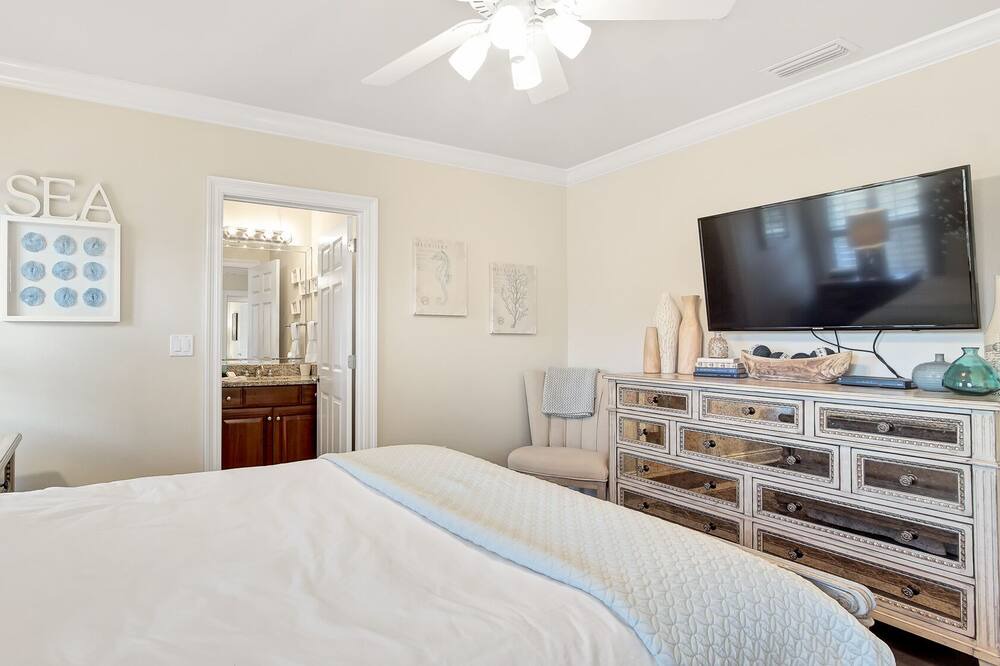 Photo of Bedroom in Santa Rosa Beach